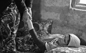 Mujeres yazidíes bahar-desmayada