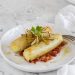 Canelones crujientes de brandada de bacalao con piquillos