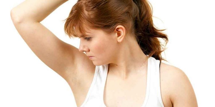 Por qué debes acudir al médico si sudas en exceso