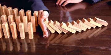 Fracaso y éxito, Macarena Perona