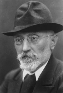 Miguel de Unamuno y Jugo en un retrato tomado el 24 de diciembre de 1926 Foto: CordonPress Pensar en positivo