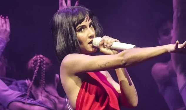 "La Hipersexualización en la Música: Un Peligro para la Infancia"