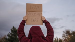 El amor no debería doler