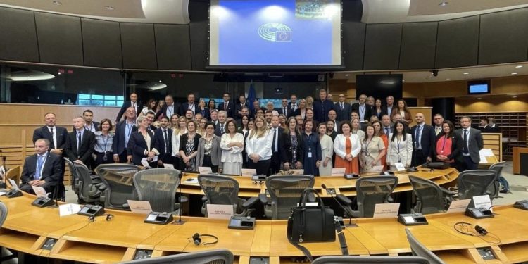 Los patriotas en Europa están juntos, pero no revueltos y te explicamos por qué