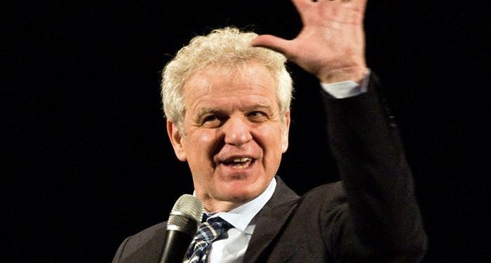 Ezio Aceti: "Educar es hacer sentir al niño importante y amado, que sienta que nacer valió la pena"