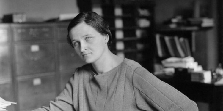 Cecilia Payne, la mujer que descubrió las estrellas